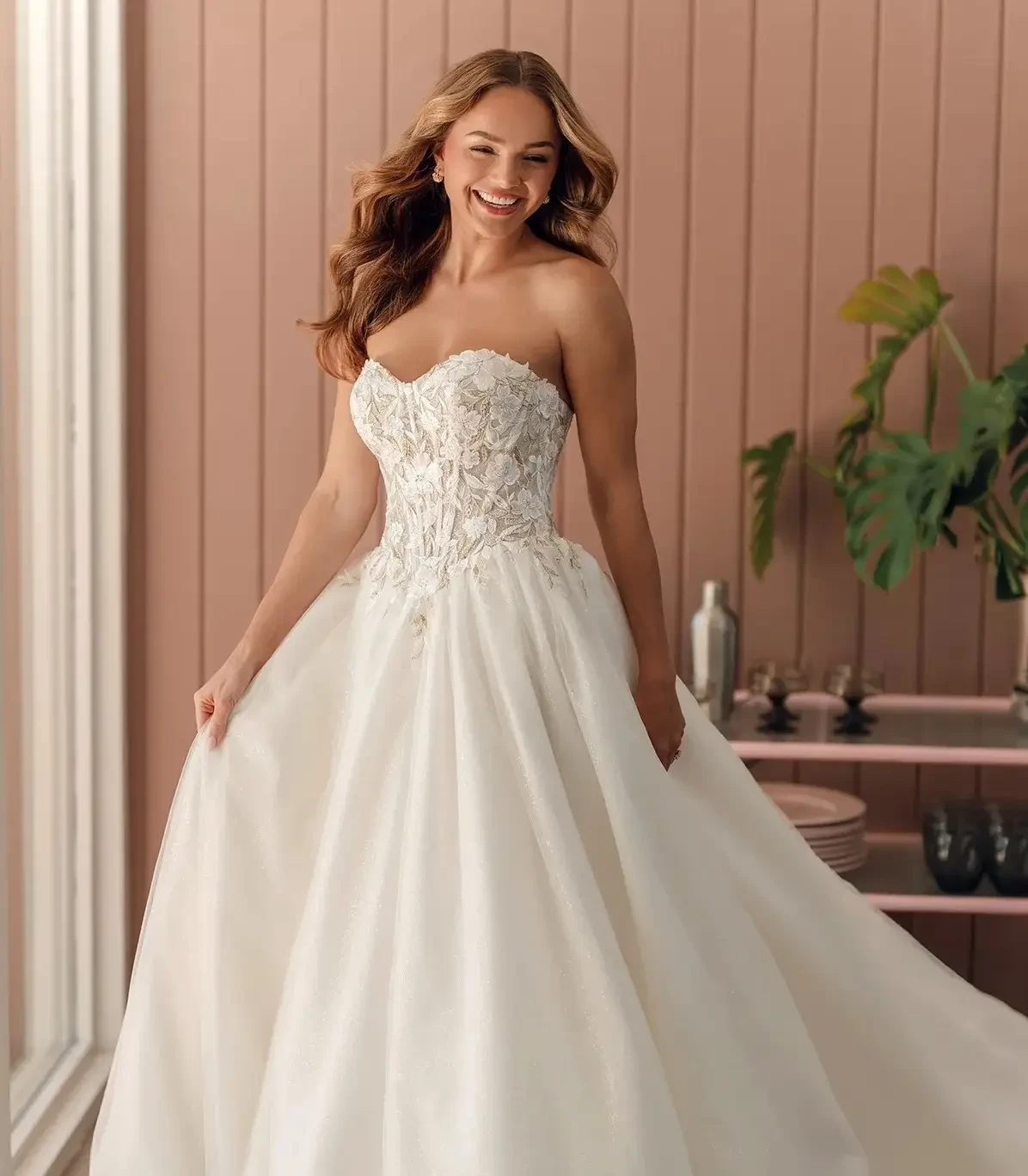 <h2>Stella York</h2><h4>Trunk Show</h4> Main Image