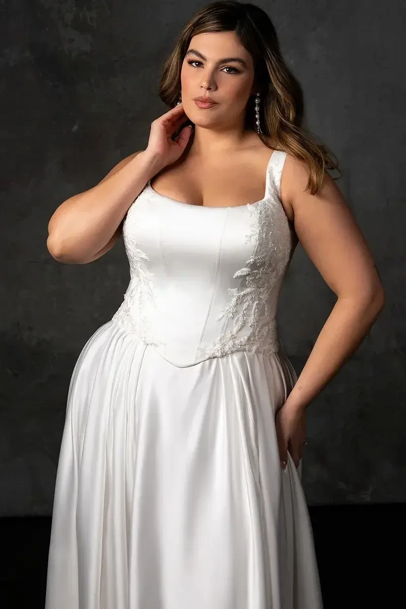Essense of Australia Every Body Every Bride Curvy Girl Trunk Show
