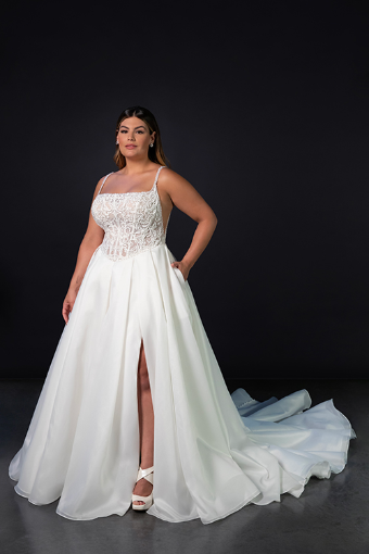Martina Liana Style #ML1858 #2 (IV-PL) Ivory Gown w Porcelain Tulle Plunge thumbnail