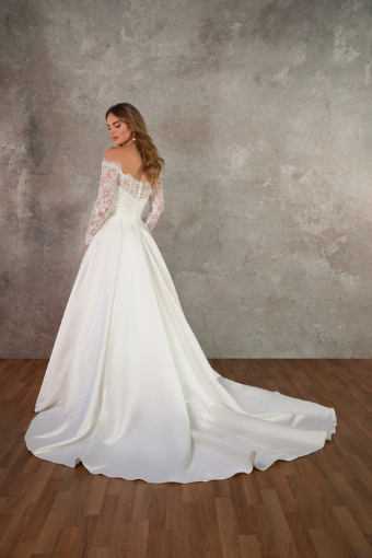 Essense of Australia Style #D4457 - Long Sleeve #1 (IVR) Ivory thumbnail