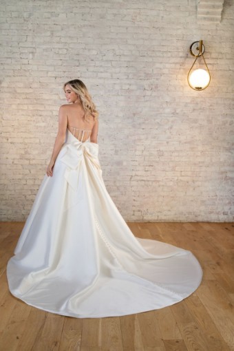 Stella York Style #7711S #1 (IV-PL) Ivory Gown w Porcelain Tulle Illusion thumbnail