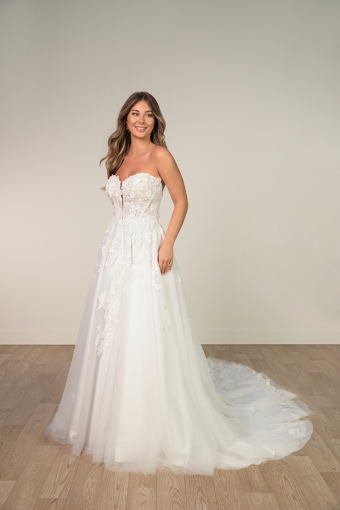 Stella York Plus Style #SY8166 #0 default (IVIV-PL) Ivory Lace & Tulle over Ivory Gown w Porcelain Tulle Plunge thumbnail