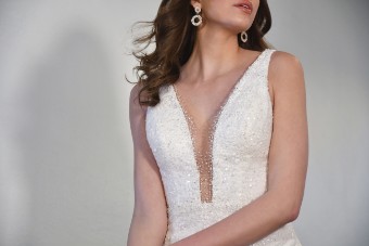 Martina Liana Style #ML1509 #2 default (IV-PL) Ivory Gown w Porcelain Tulle Plunge thumbnail